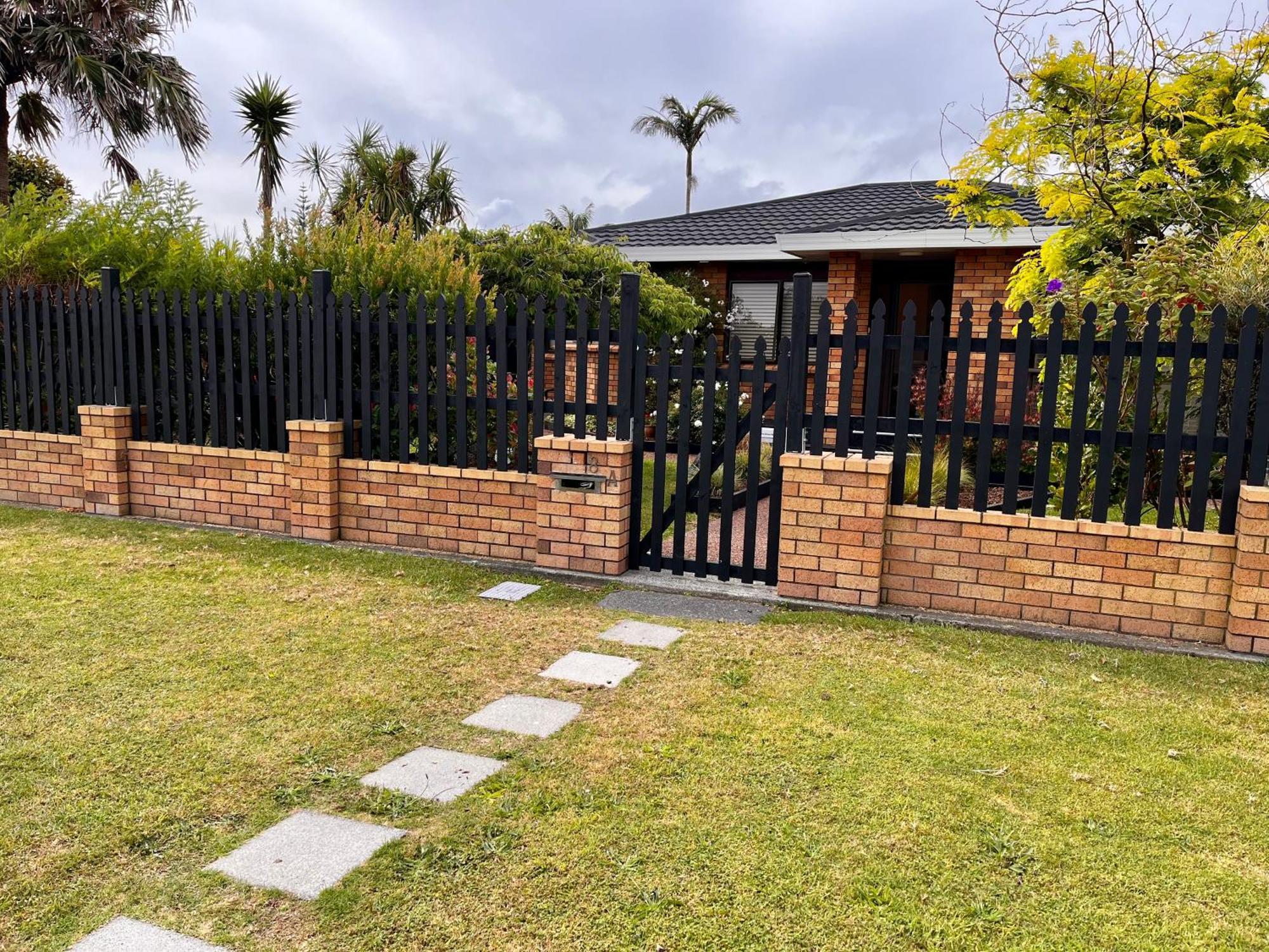 Salty Breeze Beach House Orewa Buitenkant foto